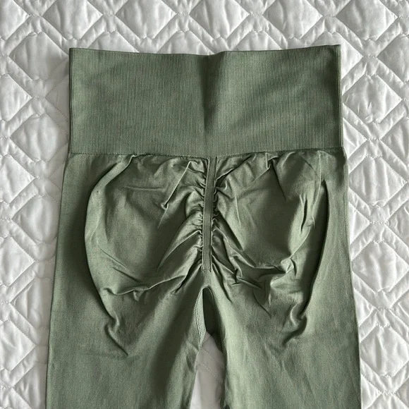 Halara Sculpt Leggings - 3 Pack - Picture 5 of 9